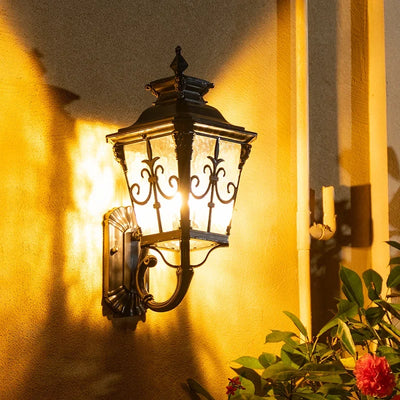 Auno Victorian Outdoor Wall Lantern