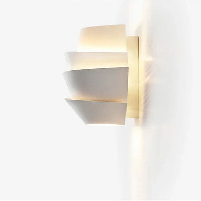 Bedi Pinecone Wall Light