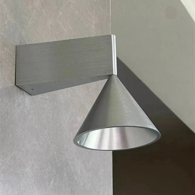 Auvin Metal Wall Sconce
